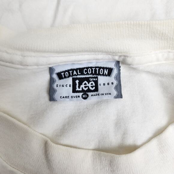 VTG 1994 The Great White Buffalo South Dakota Short Sleeve T-Shirt Men's Size XL - Picture 4 of 4